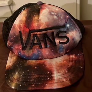 Vans “trucker” hat